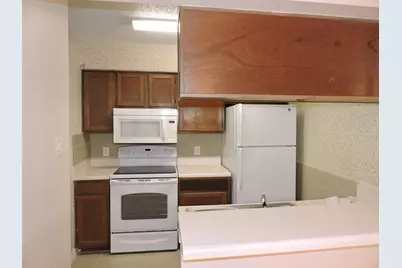 17401 Red Oak Drive #104, Houston, TX 77090 - Photo 5