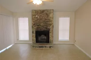 17401 Red Oak Dr, Houston, TX 77090 - Photo 3