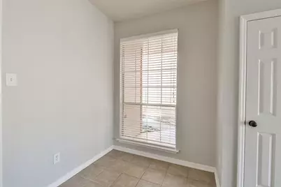 43 Alderon Woods Place, The Woodlands, TX 77382 - Photo 15