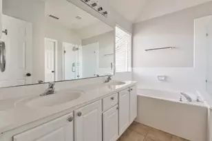 43 Alderon Woods Pl, The Woodlands, TX 77382 - Photo 27