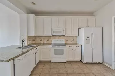 43 Alderon Woods Place, The Woodlands, TX 77382 - Photo 13