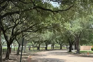 501 Valley Brook Dr, La Porte, TX 77571 - Photo 17