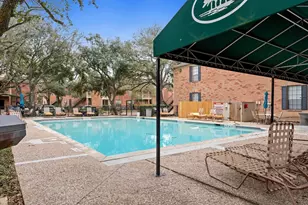 2255 Braeswood Park Dr, Houston, TX 77030 - Photo 11