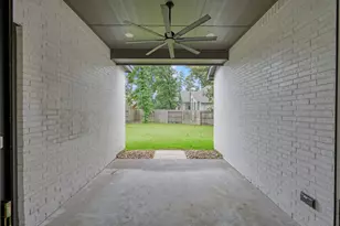 111 Liatris Ct, Conroe, TX 77304 - Photo 35