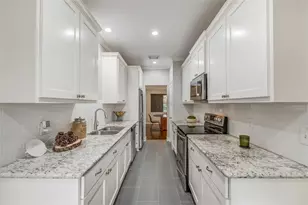 9454 Briar Forest Dr, Houston, TX 77063 - Photo 13