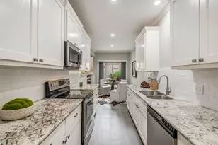 9454 Briar Forest Dr, Houston, TX 77063 - Photo 5
