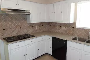 2735 Manila Ln, Houston, TX 77043 - Photo 7