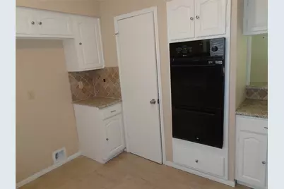 2735 Manila Lane, Houston, TX 77043 - Photo 9