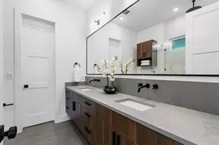 8324 Williamsdell St, Houston, TX 77008 - Photo 13