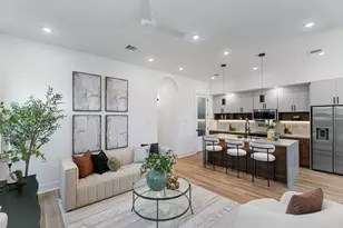 8324 Williamsdell St, Houston, TX 77008 - Photo 9