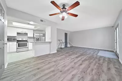 2202 Shadowdale Drive, Houston, TX 77043 - Photo 13