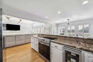 406 Tahiti Rd, Tiki Island, TX 77554 - Photo 19