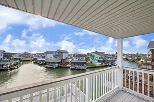 406 Tahiti Rd, Tiki Island, TX 77554 - Photo 33