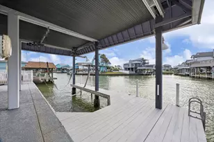 406 Tahiti Rd, Tiki Island, TX 77554 - Photo 41