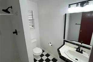 257 Barracuda, Bayou Vista, TX 77563 - Photo 11