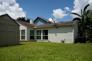 7219 Caddo Lake Ln, Houston, TX 77083 - Photo 13