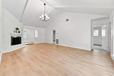 8819 Stone Brook Lane, Houston, TX 77040 - Photo 9