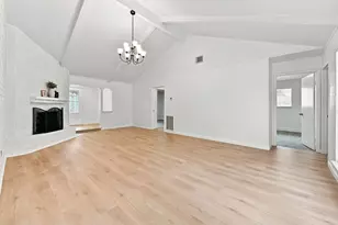 8819 Stone Brook Ln, Houston, TX 77040 - Photo 9