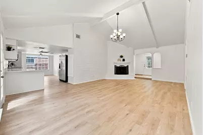 8819 Stone Brook Lane, Houston, TX 77040 - Photo 7