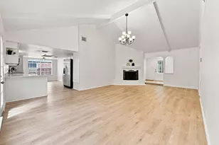 8819 Stone Brook Ln, Houston, TX 77040 - Photo 7