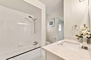 8819 Stone Brook Ln, Houston, TX 77040 - Photo 5