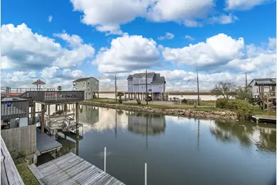 114 Bayou Vista Drive, Hitchcock, TX 77563 - Photo 9