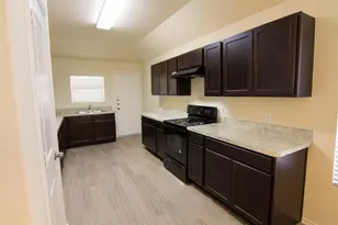 456 Upper Creek Dr, Willis, TX 77378 - Photo 7