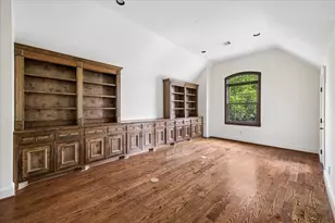 2246 Branard St, Houston, TX 77098 - Photo 25