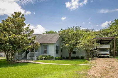 401 N Colorado Street, Burton, TX 77835 - Photo 27