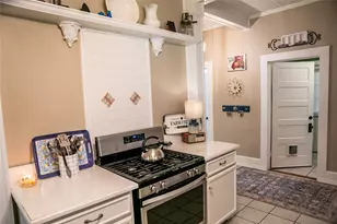 401 N Colorado St, Burton, TX 77835 - Photo 9