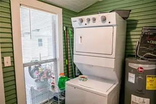 401 N Colorado St, Burton, TX 77835 - Photo 15