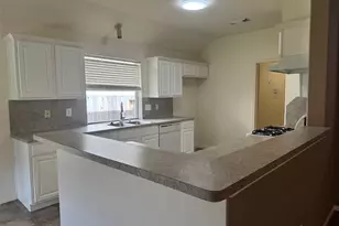 12918 Stratford Mill Ln, Sugar Land, TX 77498 - Photo 7