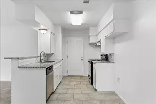5850 Southminster Dr, Houston, TX 77035 - Photo 3