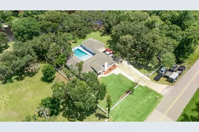 623 County Road 687, Angleton, TX 77515 - Photo 39