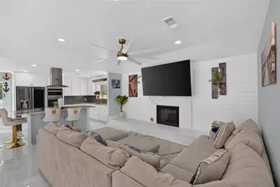 623 County Road 687, Angleton, TX 77515 - Photo 5