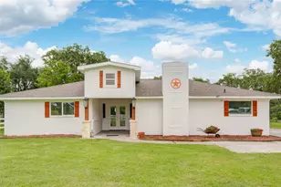 623 County Rd 687, Angleton, TX 77515 - Photo 1