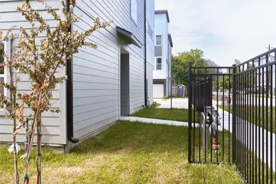 6728 Peerless Street #E, Houston, TX 77021 - Photo 3