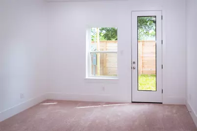 6728 Peerless Street #E, Houston, TX 77021 - Photo 11