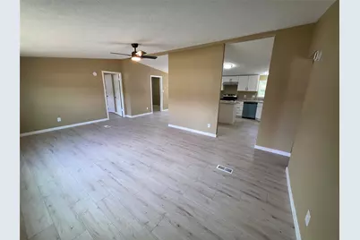 16423 Trenda Court, Conroe, TX 77306 - Photo 5