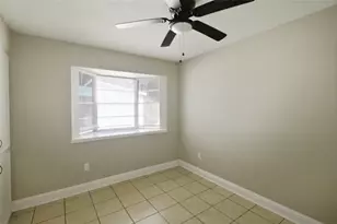 2106 Rose Rd, Pearland, TX 77581 - Photo 9