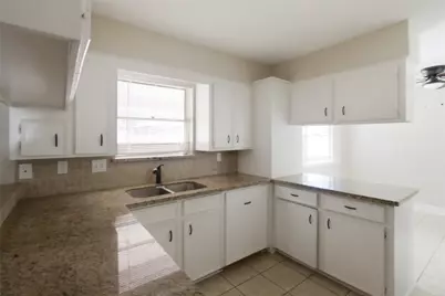 2106 Rose Rd, Pearland, TX 77581 - Photo 7