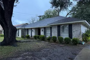 7215 Ridge Oak Dr, Houston, TX 77088 - Photo 5