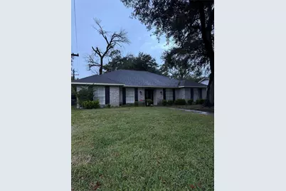 7215 Ridge Oak Drive, Houston, TX 77088 - Photo 1