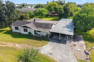 11 Craig St, Baytown, TX 77521 - Photo 1