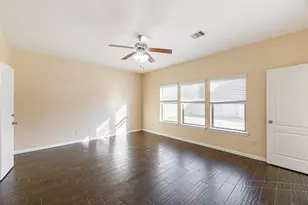 9919 Kendahlwood Ln, Tomball, TX 77375 - Photo 11