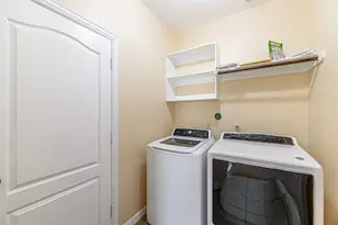 9919 Kendahlwood Ln, Tomball, TX 77375 - Photo 9