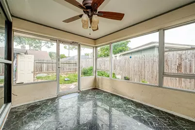 9318 Benning Drive, Houston, TX 77031 - Photo 41