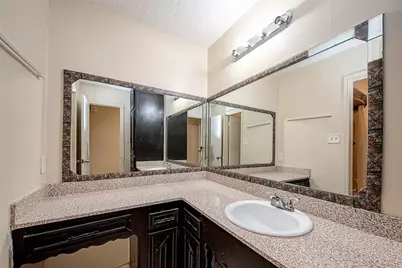 9318 Benning Drive, Houston, TX 77031 - Photo 33