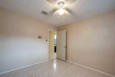 9318 Benning Drive, Houston, TX 77031 - Photo 31