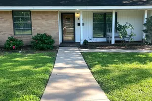 817 Washington St, Columbus, TX 78934 - Photo 17